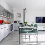 - Widok, Przy Plazy, Aquapark, Parking Podziemny, Winda, Netflix