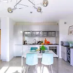 - Widok, Przy Plazy, Aquapark, Parking Podziemny, Winda, Netflix *