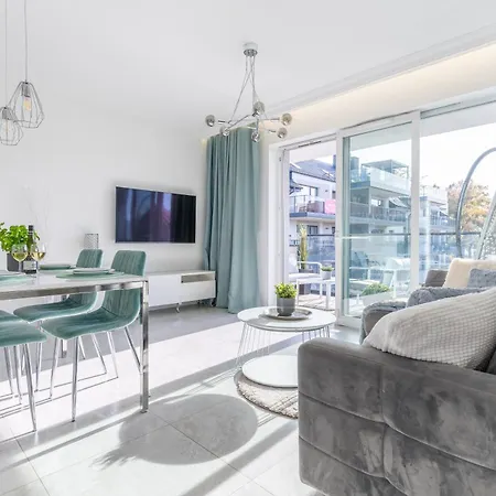 - Widok, Przy Plazy, Aquapark, Parking Podziemny, Winda, Netflix *