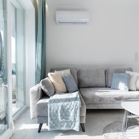 Turystyczna Z Widokiem Na Jezioro