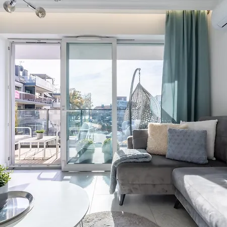 - Widok, Przy Plazy, Aquapark, Parking Podziemny, Winda, Netflix *