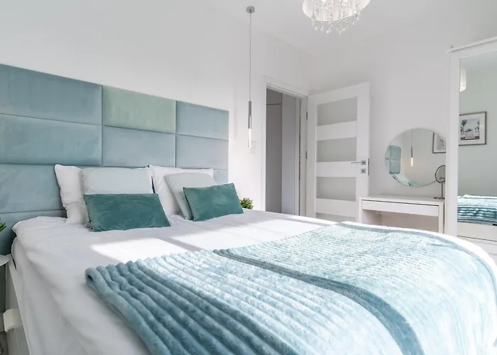 Turystyczna Z Widokiem Na Jezioro