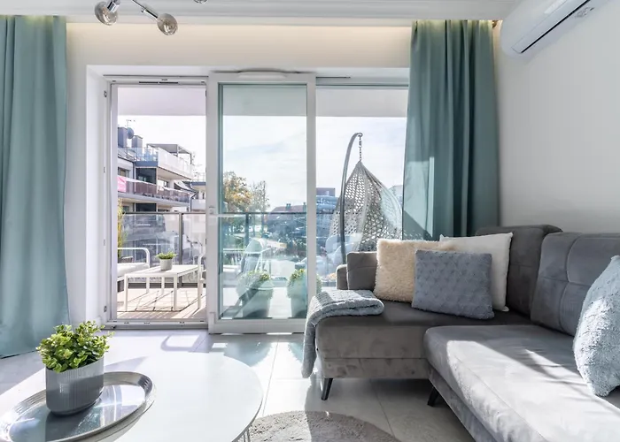 Turystyczna Z Widokiem Na Jezioro *